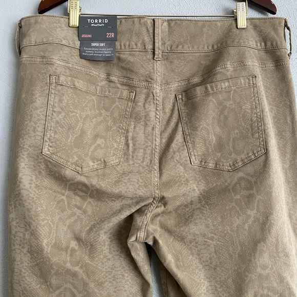 Torrid Khaki Pants Size 22 High Rise Jegging Snake Print Casual - Picture 7 of 11